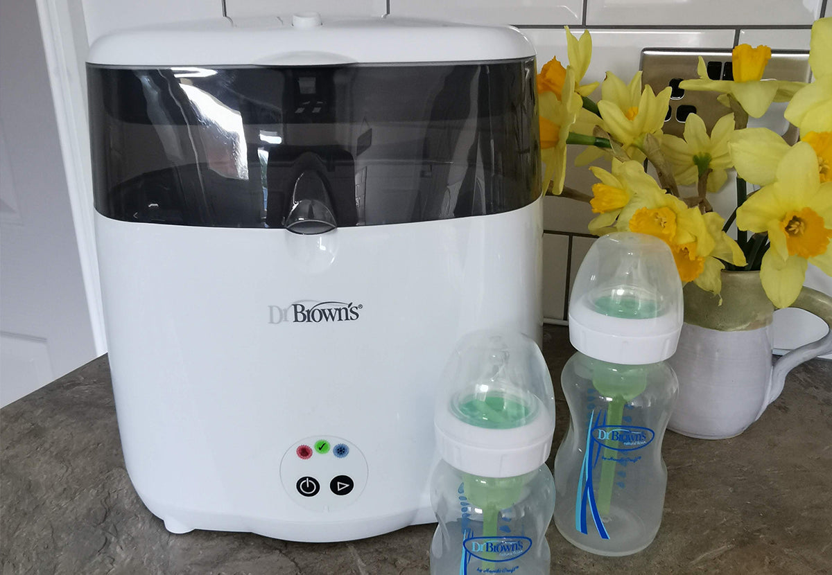 How to Clean and Sterilise your Baby Bottles